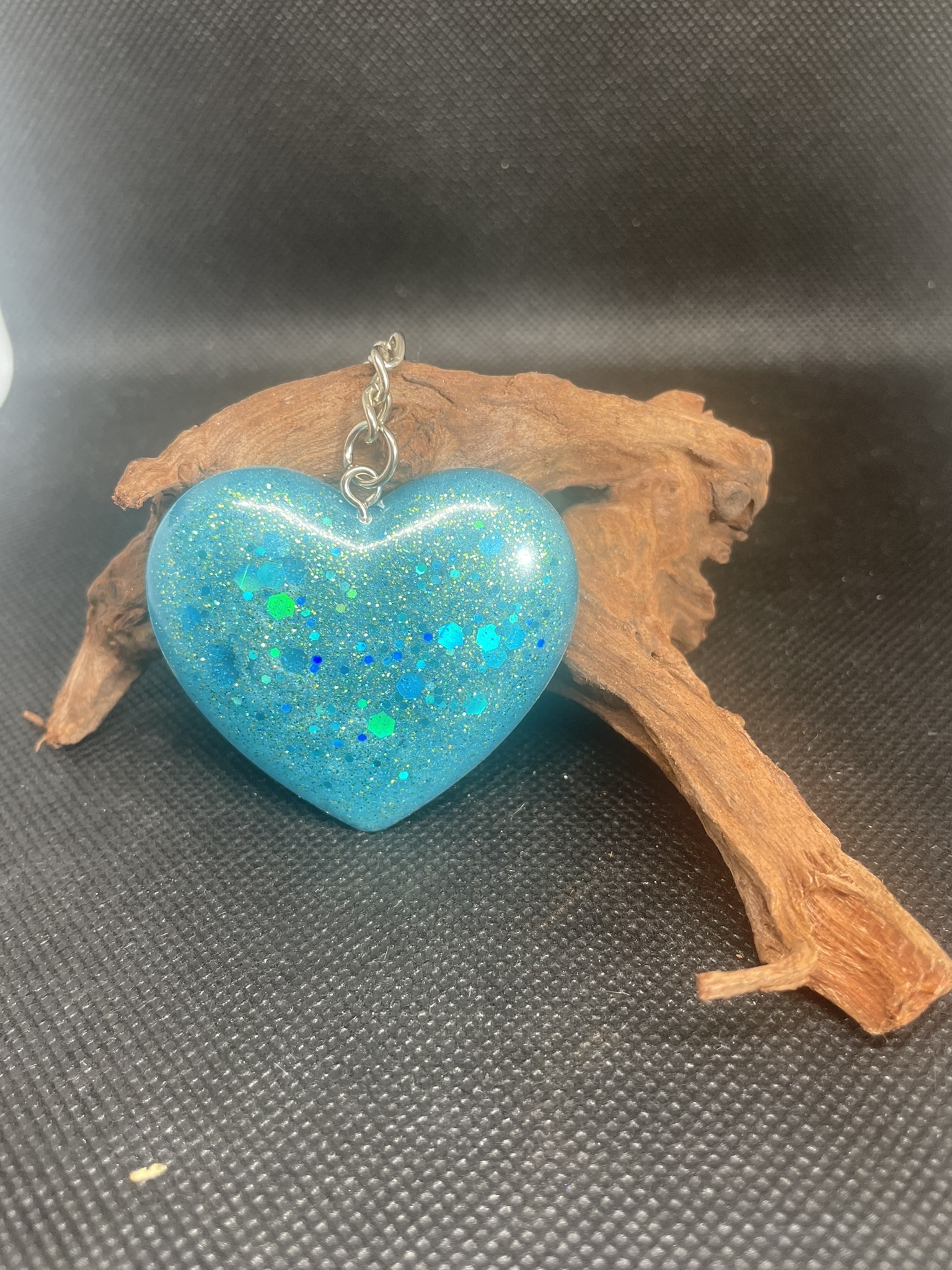 Porte clés grand coeur bleu turquoise & paillettes