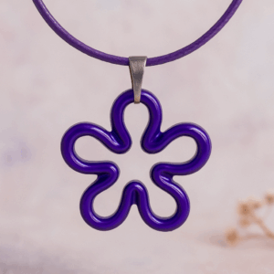 collier coeur fleur fine violette